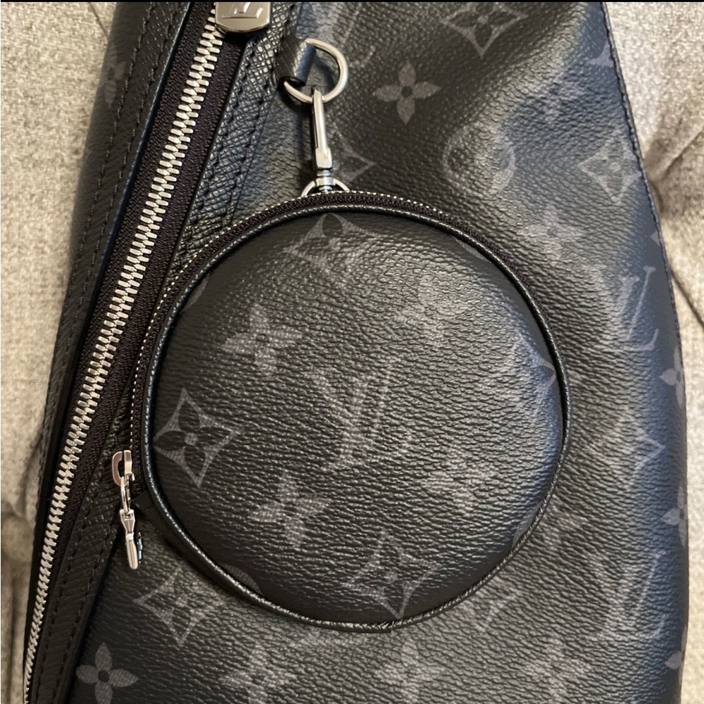 Authentic Louis Vuitton Duo Sling Bag Taigarama Black Monogram - Picture 2 of 11